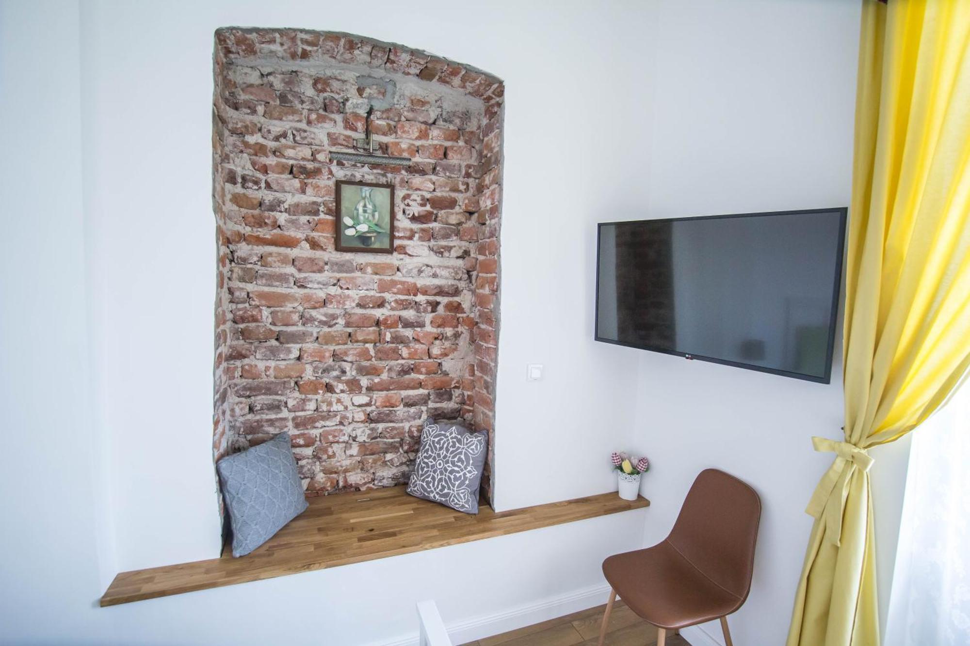 Lion'S Bridge Boutique 2Bdrm Apt, Top Center Gem 소피아 외부 사진