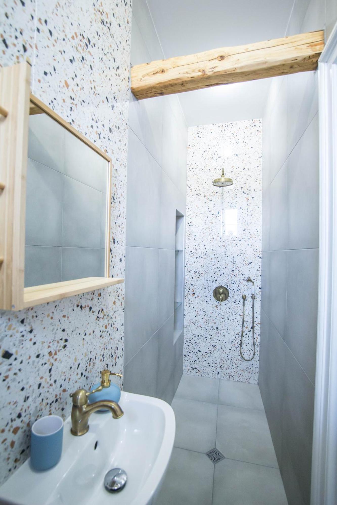 Lion'S Bridge Boutique 2Bdrm Apt, Top Center Gem 소피아 외부 사진