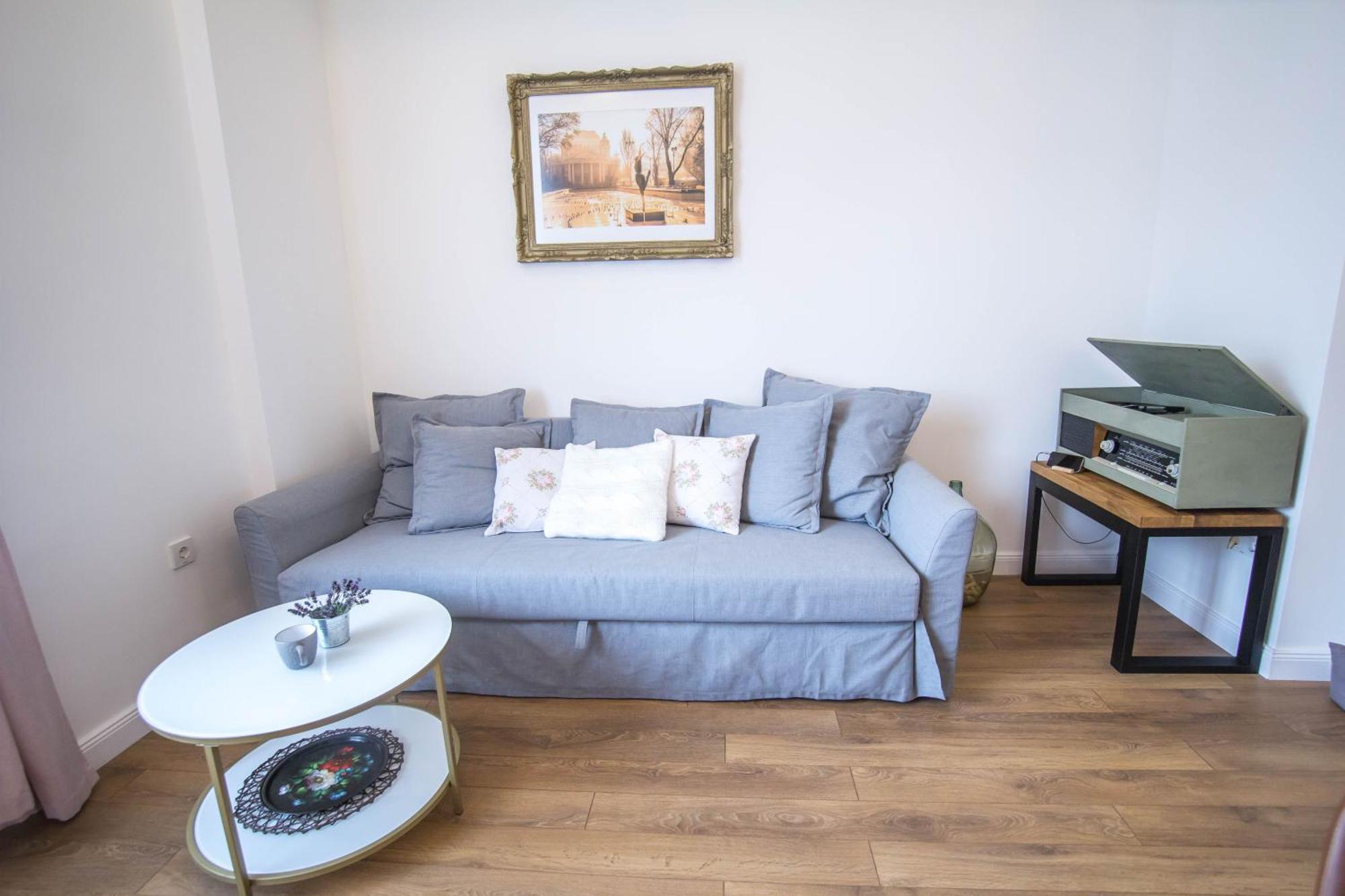 Lion'S Bridge Boutique 2Bdrm Apt, Top Center Gem 소피아 외부 사진