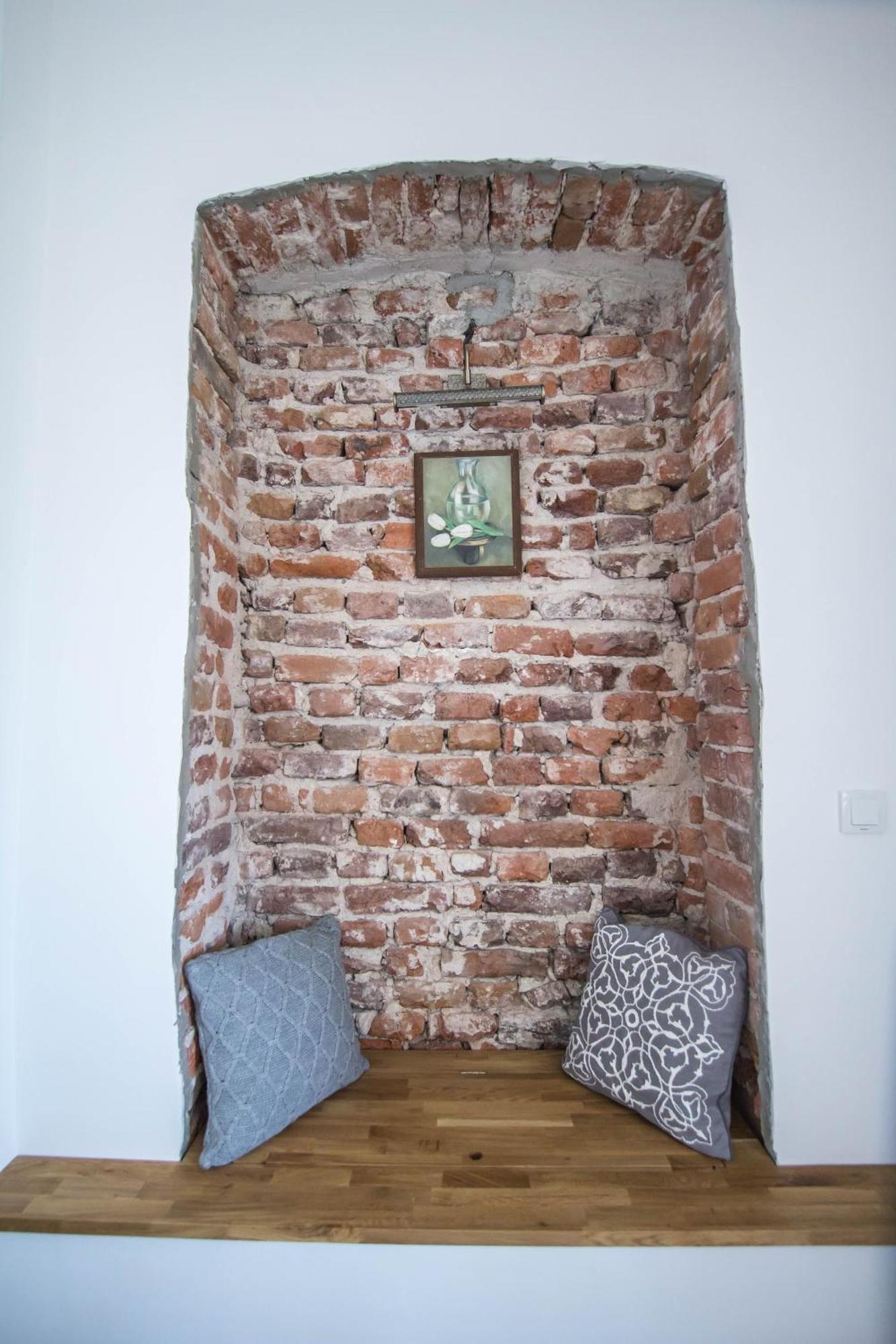 Lion'S Bridge Boutique 2Bdrm Apt, Top Center Gem 소피아 외부 사진