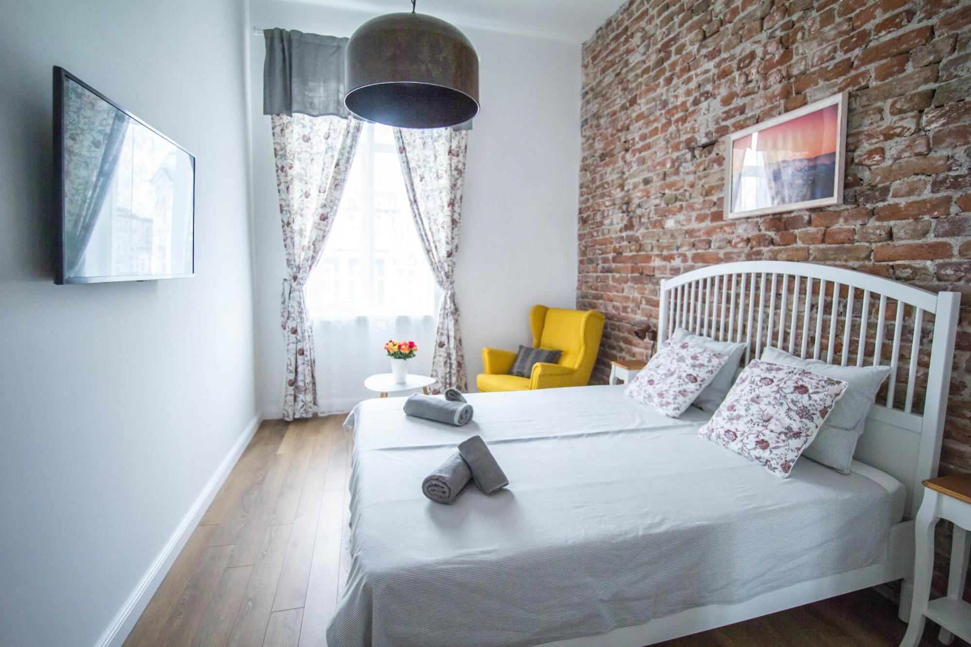 Lion'S Bridge Boutique 2Bdrm Apt, Top Center Gem 소피아 외부 사진